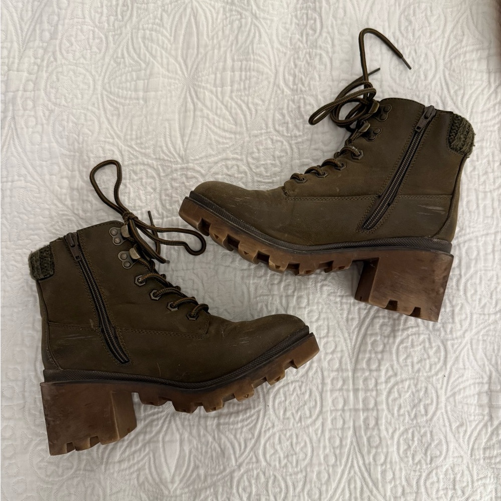 Olive Chunky Heel Combat Boots Size 7